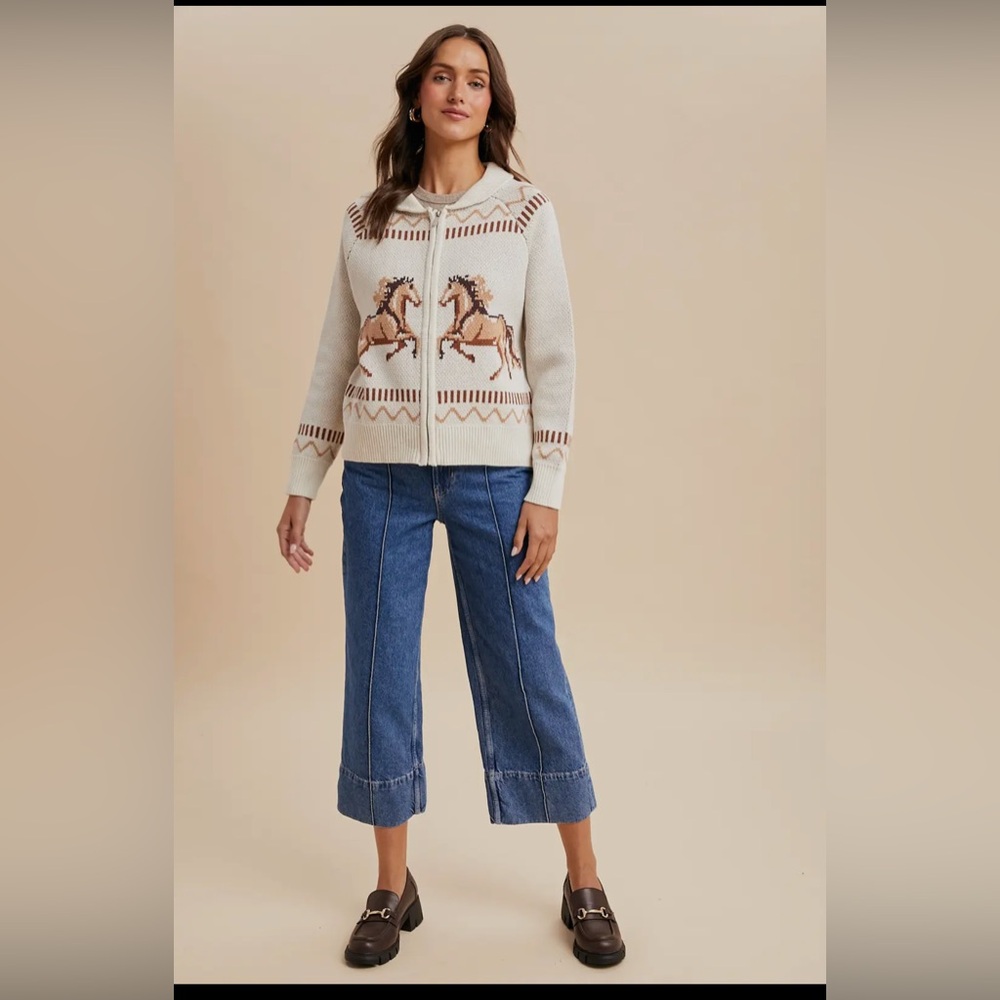 In Loom• 
Knitted Western Horse Cotton Cardigan